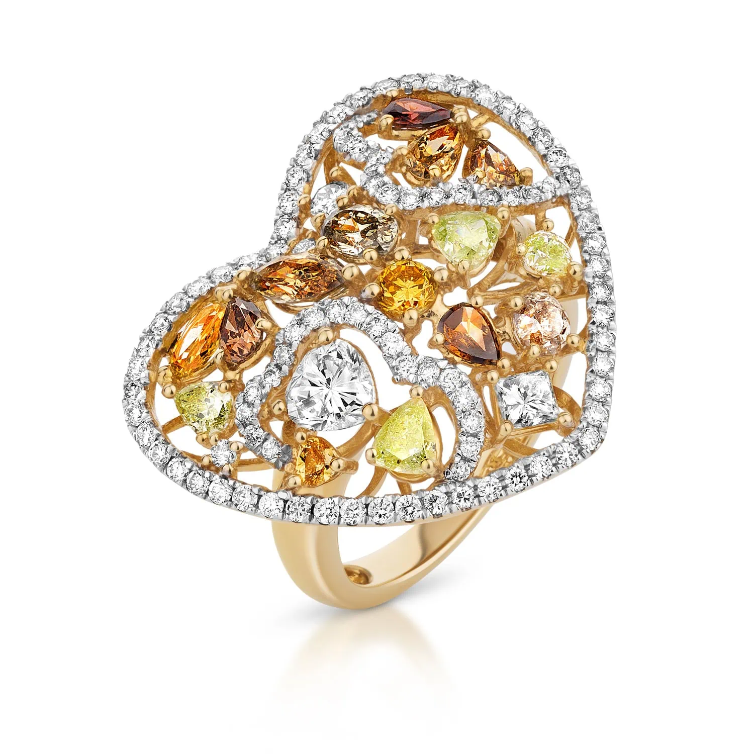 טבעת זהב בצורת לב עם אבנים זוהרות בגוונים חיים מצולמת על רקע לבן כחלק מצילום תכשיטים שמדגיש יוקרה