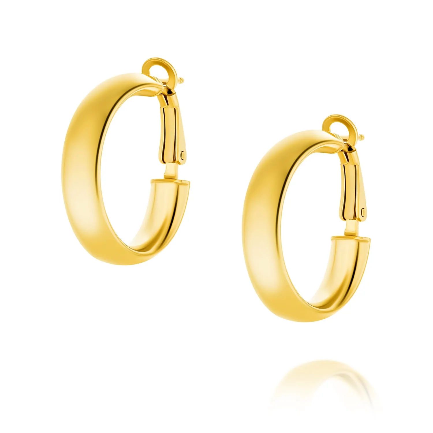 עגילי חישוק מזהב מדגישים את העיצוב הפשוט אך היוקרתי דוגמה מצוינת לעדינות של צילום תכשיטים מקצועי