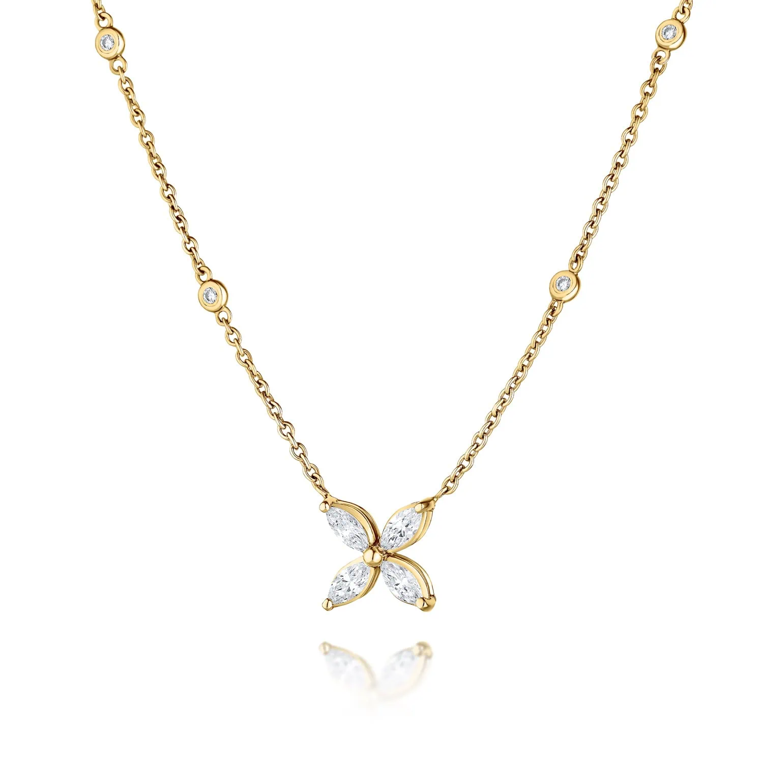 צילום-תכשיטים-מציג-תליון-זהב-בצורת-פרח-משובץ-ביהלומים-נוצצות-על-שרשרת-עדינה-מושלם-למסחר-אלקטרוני